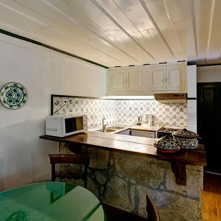 Casa de Férias Barbecue - Pool - Parking By Mystay